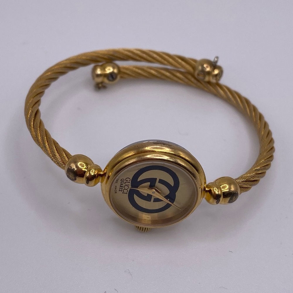 Gucci Bangle Watch 2047L Quartz Watch - Picture 5 of 12